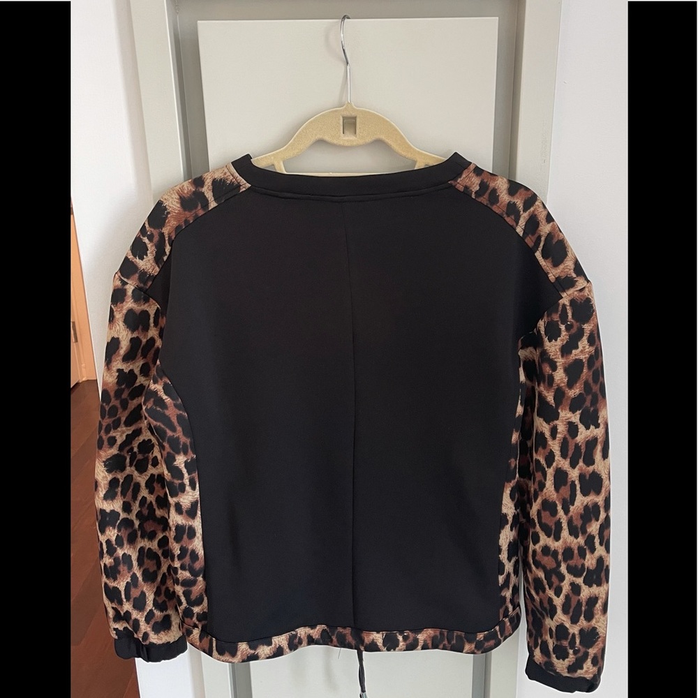 Draw String Leopard Top - Picture 2 of 3